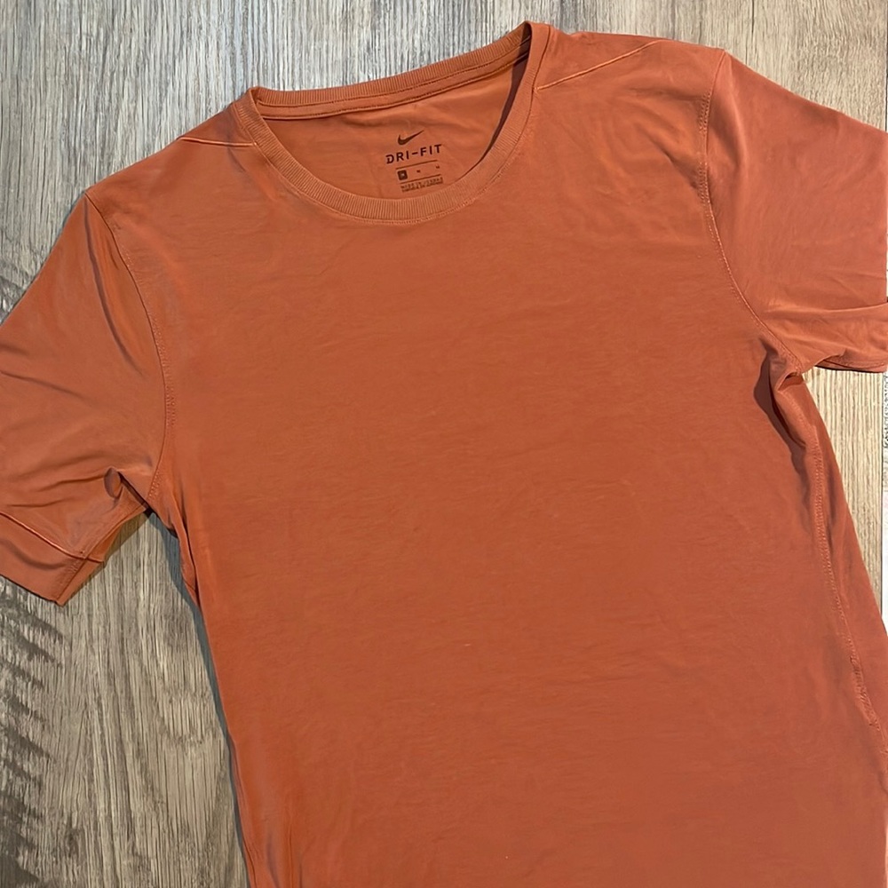 Men Nike Dri Fit Orange Short Sleeve Medium Like New